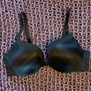 💛 VICTORIA’S SECRET VERY SEXY PUSH UP BRA 36B